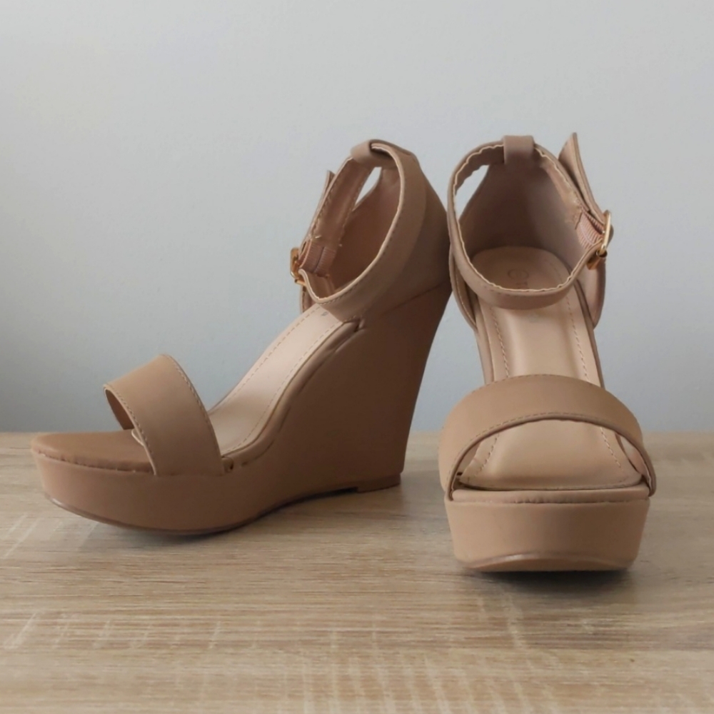 Top Moda nude wedges